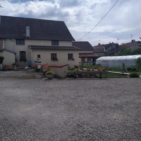 A La Maison Du Bonheur Bed & Breakfast *