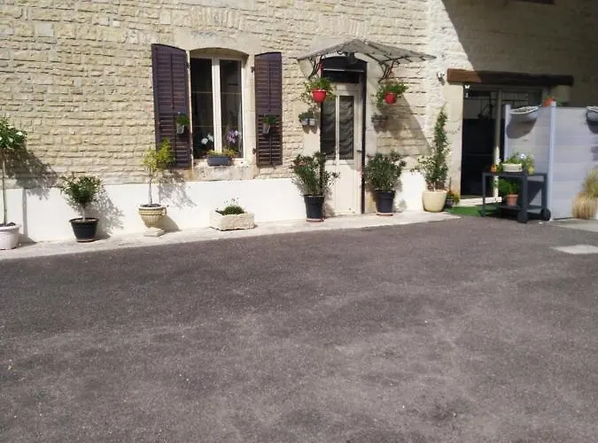 A La Maison Du Bonheur Bed & Breakfast