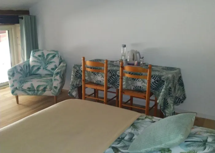 Bed & Breakfast A La Maison Du Bonheur